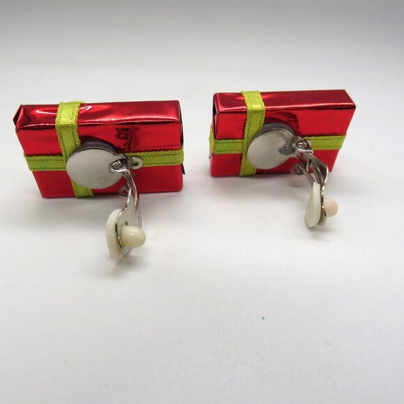 Vintage Red Gift Box Clip On Earrings Green Ribbon Bow Christmas Present - Picture 7 of 8